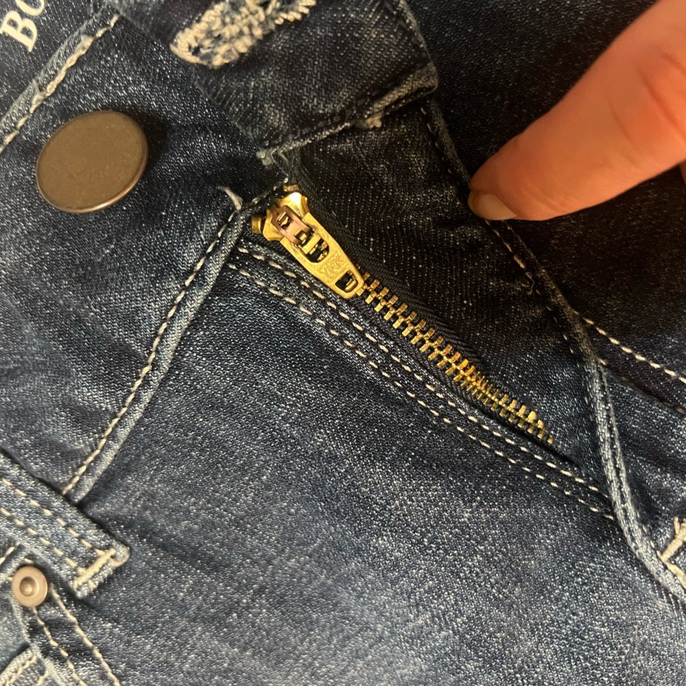 Wrangler Women's Bootcut Stretch Denim Jeans Size 9X36 Medium Wash Tall Low Rise - Picture 10 of 15